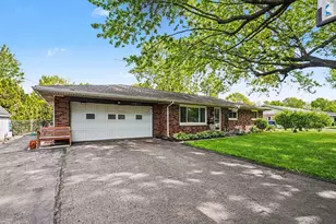 15052 N North Park Dr, Constantine, MI 49042 - Photo 2