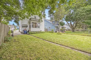 741 Crescent St NE, Grand Rapids, MI 49503 - Photo 32