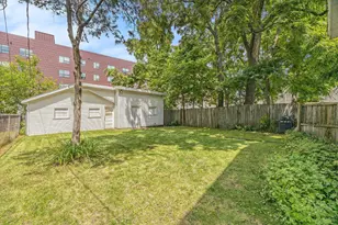 741 Crescent St NE, Grand Rapids, MI 49503 - Photo 30
