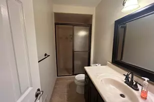 38647 Meeting House Ln, Livonia, MI 48154 - Photo 10