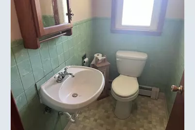 1056 E Parkdale Avenue, Manistee, MI 49660 - Photo 30