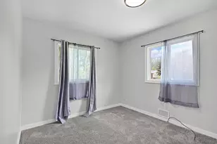 1605 Bridge St NW, Grand Rapids, MI 49504 - Photo 20
