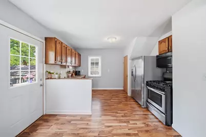 407 Hinckley Boulevard, Jackson, MI 49203 - Photo 14