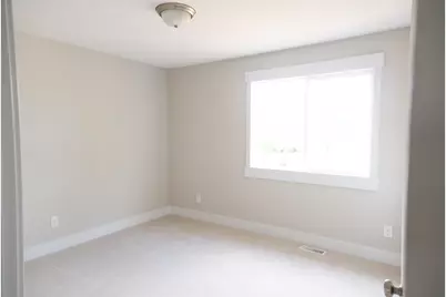5565 Wing Avenue SE, Kentwood, MI 49512 - Photo 12