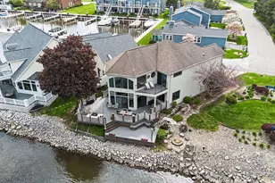 2309 Riverside Pointe Dr, Saint Joseph, MI 49085 - Photo 1