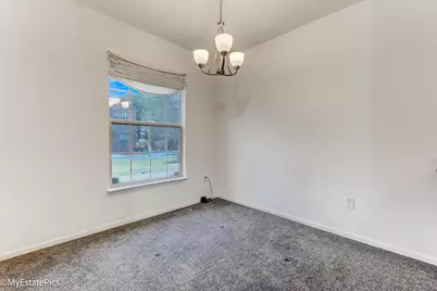 41101 N Maplewood Drive, Canton, MI 48187 - Photo 8