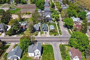 719 Leonard St NE, Grand Rapids, MI 49503 - Photo 26