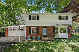 1029 Dobbin Dr, Kalamazoo, MI 49006 - Photo 1