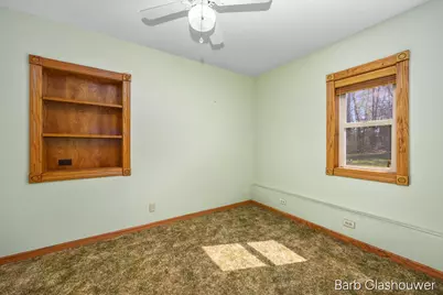 210 S Shore Drive, Edmore, MI 48829 - Photo 20