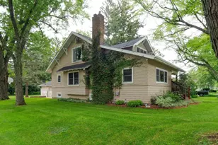 2407 Fairfield Ave, Kalamazoo, MI 49048 - Photo 2