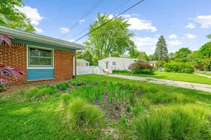 2658 Hampshire Rd, Ann Arbor, MI 48104 - Photo 4