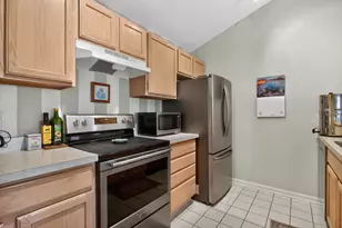 773 W Barrington Cir, Jackson, MI 49203 - Photo 8