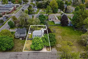 422 Pine St, Belding, MI 48809 - Photo 32