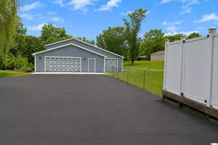 722 Golden Ave, Battle Creek, MI 49014 - Photo 4