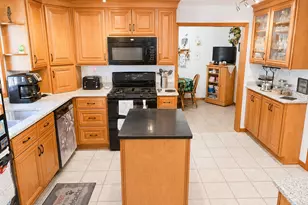 722 Golden Ave, Battle Creek, MI 49014 - Photo 12