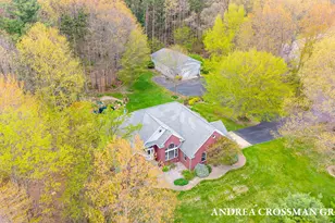 11625 Hidden Hollow Dr, Grand Haven, MI 49417 - Photo 2