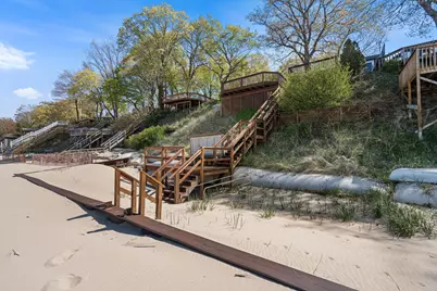 410 N Lakeshore Drive, Holland, MI 49424 - Photo 4