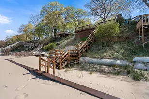 410 N Lakeshore Dr, Holland, MI 49424 - Photo 4