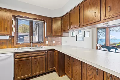 410 N Lakeshore Drive, Holland, MI 49424 - Photo 38