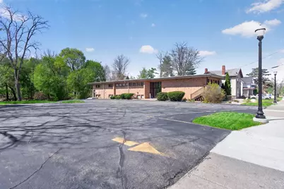 569 Wildwood Avenue #Front Upper Unit, Jackson, MI 49201 - Photo 40