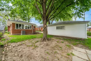 7613 Kolb Ave, Allen Park, MI 48101 - Photo 16