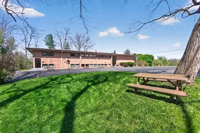 569 Wildwood Avenue #Front Lower Unit, Jackson, MI 49201 - Photo 24