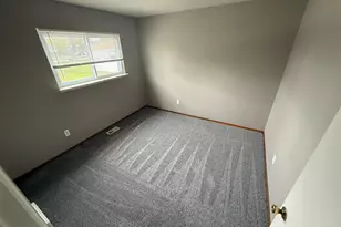 27912 Van Howe St, Roseville, MI 48066 - Photo 8
