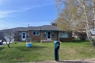 2991 Blades Rd, Beaverton, MI 48612 - Photo 1