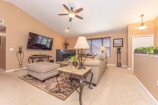 432 Maple Cove Cir, Saline, MI 48176 - Photo 4