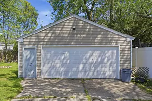 1620 Delwood Ave SW, Wyoming, MI 49509 - Photo 6