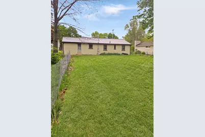 419 10th Avenue, Three Rivers, MI 49093 - Photo 2