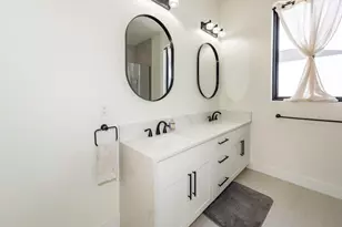 1858 Upland Dr, Ann Arbor, MI 48105 - Photo 28