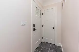 814 Carbeck Dr, Ann Arbor, MI 48103 - Photo 4