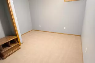 154 N Wabash Ave N, Battle Creek, MI 49017 - Photo 12