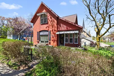 306 5th Street, Manistee, MI 49660 - Photo 2