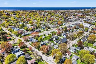 306 5th St, Manistee, MI 49660 - Photo 22