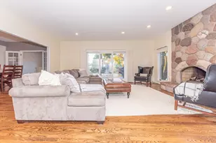 50045 Standish Ct, Plymouth, MI 48170 - Photo 16
