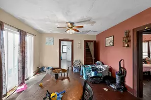 318 N 10th St, Niles, MI 49120 - Photo 8