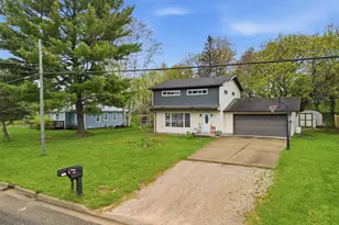 413 W Church Ave, Reed City, MI 49677 - Photo 2