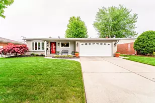 11109 S Maplelawn Ave, Taylor, MI 48180 - Photo 14