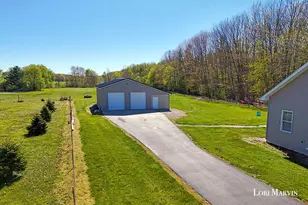 9872 N Amble Rd, Howard City, MI 49329 - Photo 52