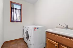 3734 Arcadia Dr, Ann Arbor, MI 48108 - Photo 26
