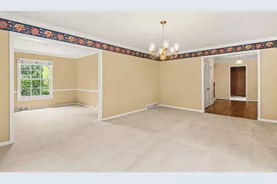 910 S Shady Hollow Circle, Bloomfield Hills, MI 48304 - Photo 6