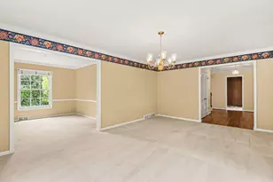 910 S Shady Hollow Cir, Bloomfield Hills, MI 48304 - Photo 6