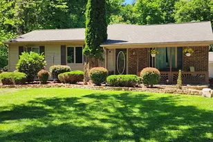 22531 Leewright Ave, Southfield, MI 48033 - Photo 4