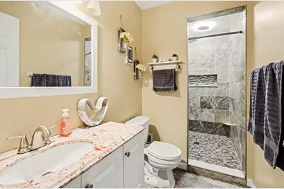 22531 Leewright Avenue, Southfield, MI 48033 - Photo 20