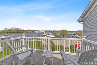 931 W Savidge Street, Spring Lake, MI 49456 - Photo 2