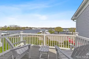 931 W Savidge St, Spring Lake, MI 49456 - Photo 2