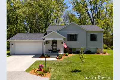 120 E 40th Street, Holland, MI 49423 - Photo 1