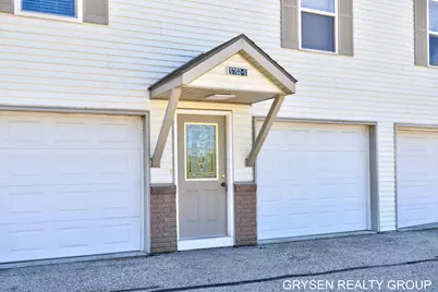 5752 East Town Drive #9, Hudsonville, MI 49426 - Photo 4